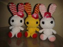 csíkos fülű nyulak