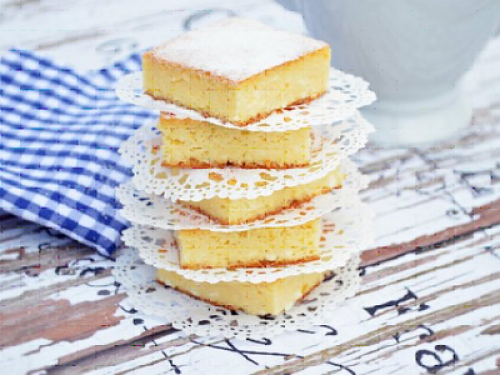 Ötperces túrós bögrésen