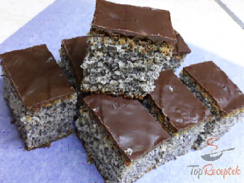 Bögrés mákos szelet